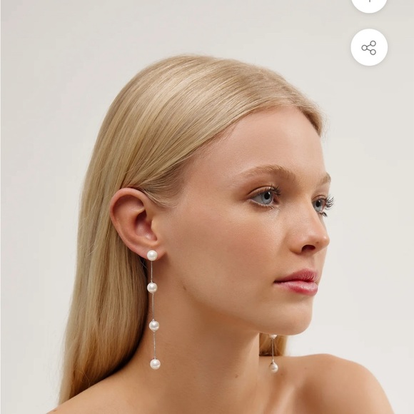 Amelie George Imogen Long Pearl Chain Earrings Silver - Picture 1 of 4